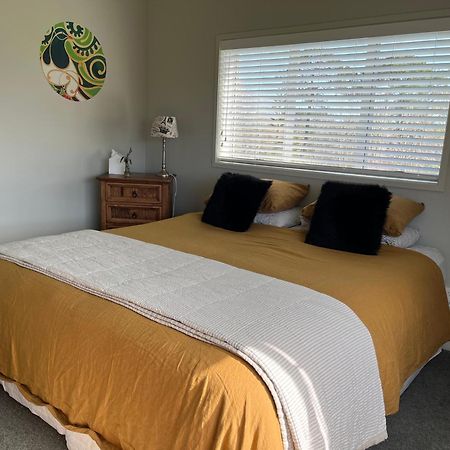 Lavender Hill Bed and Breakfast Riverhead Exteriör bild