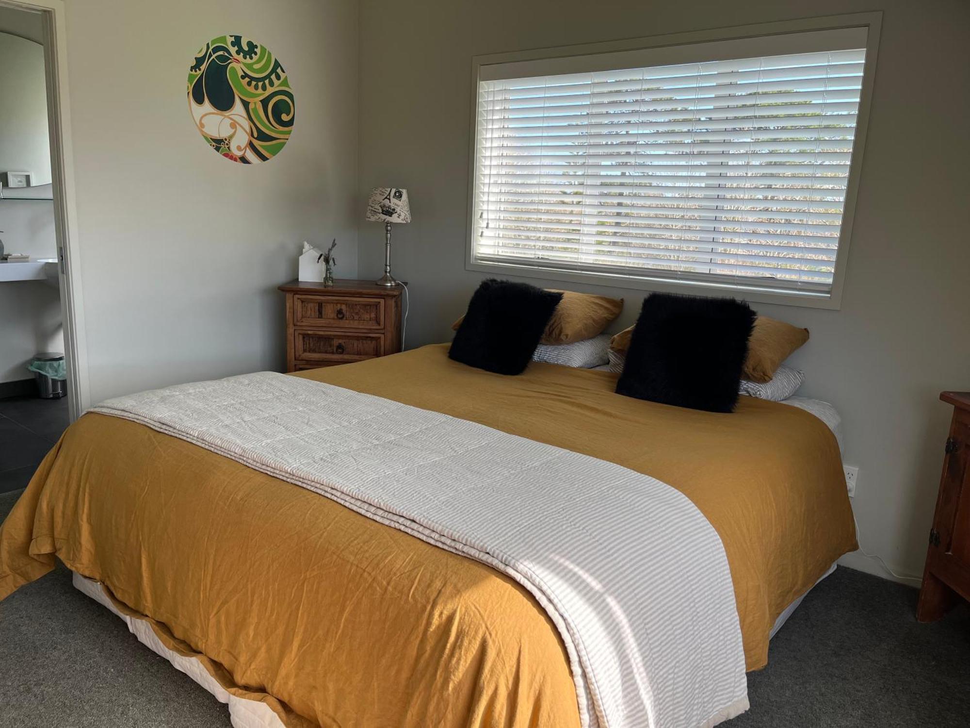 Lavender Hill Bed and Breakfast Riverhead Exteriör bild