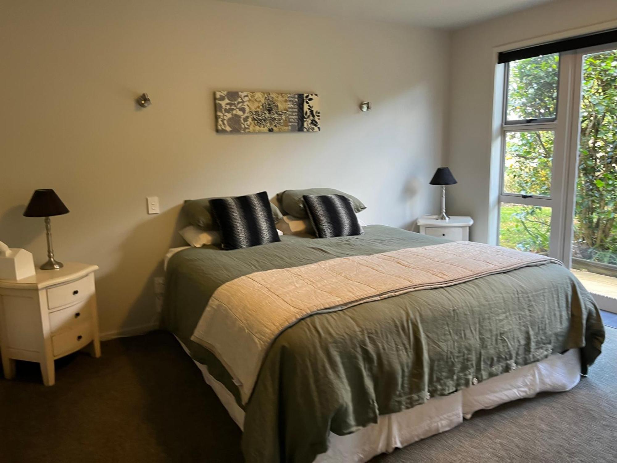 Lavender Hill Bed and Breakfast Riverhead Exteriör bild